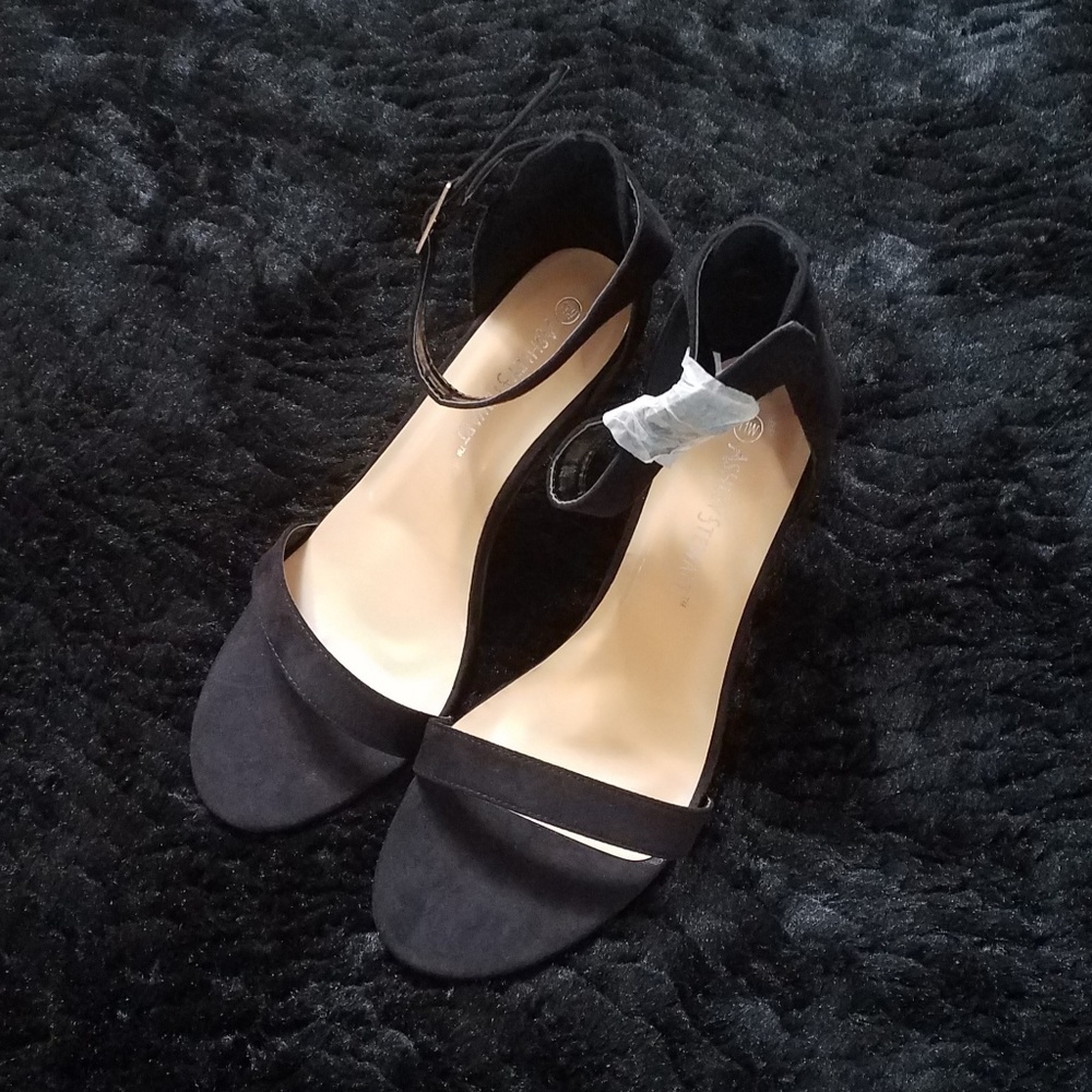 Shoe